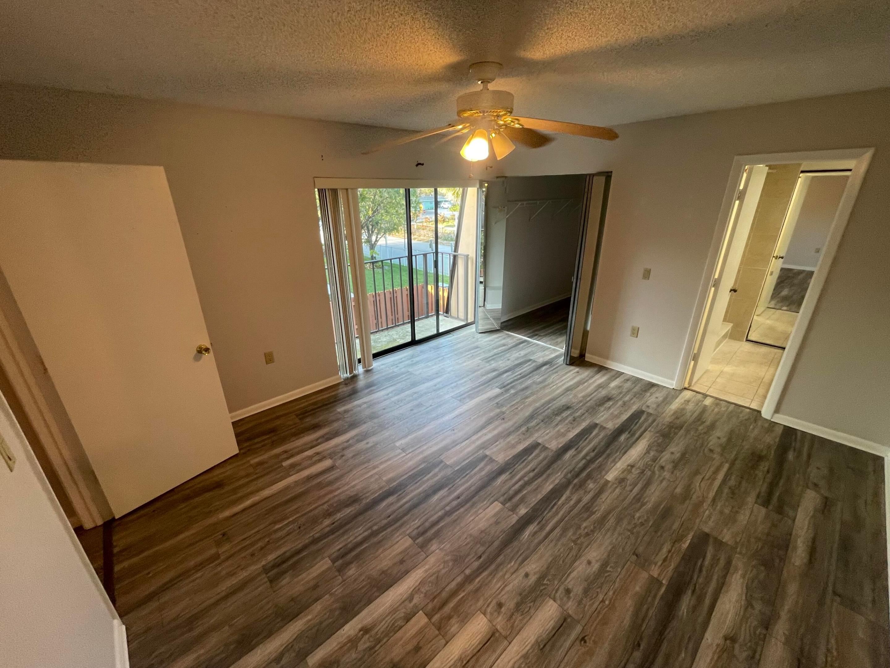 EMERALD LAKES - Residential Lease