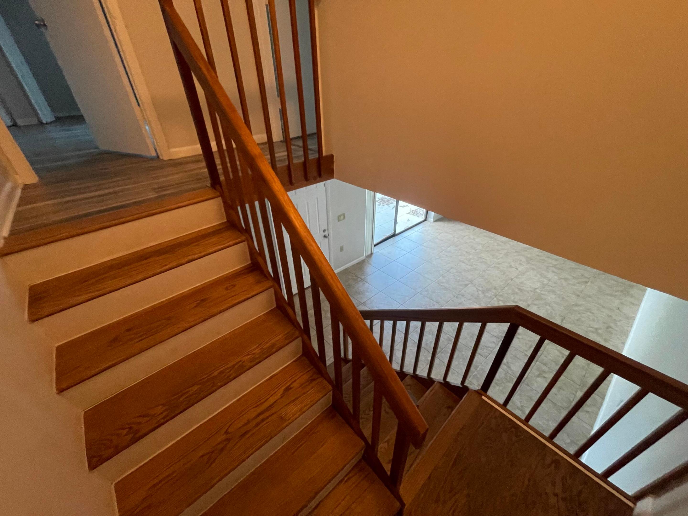 EMERALD LAKES - Residential Lease