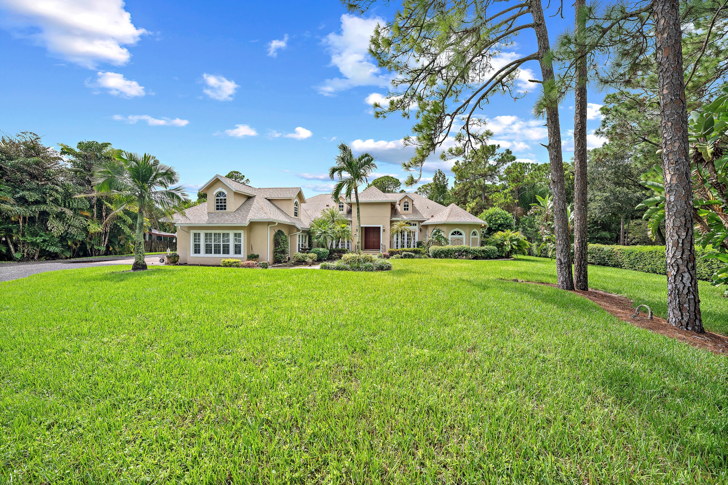 10672 154th Road N