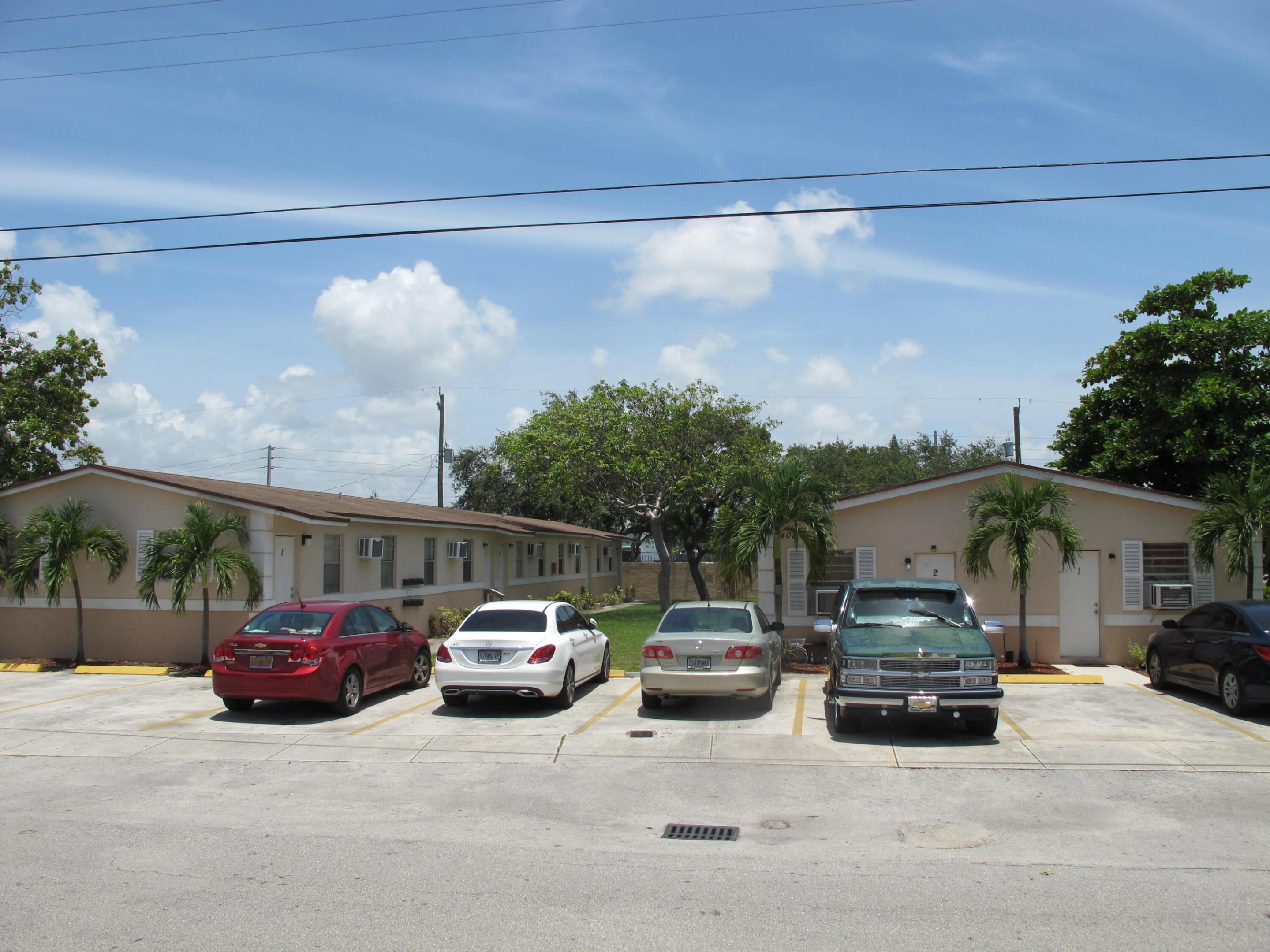 LINCOLN PARK REPLAT - Residential Lease
