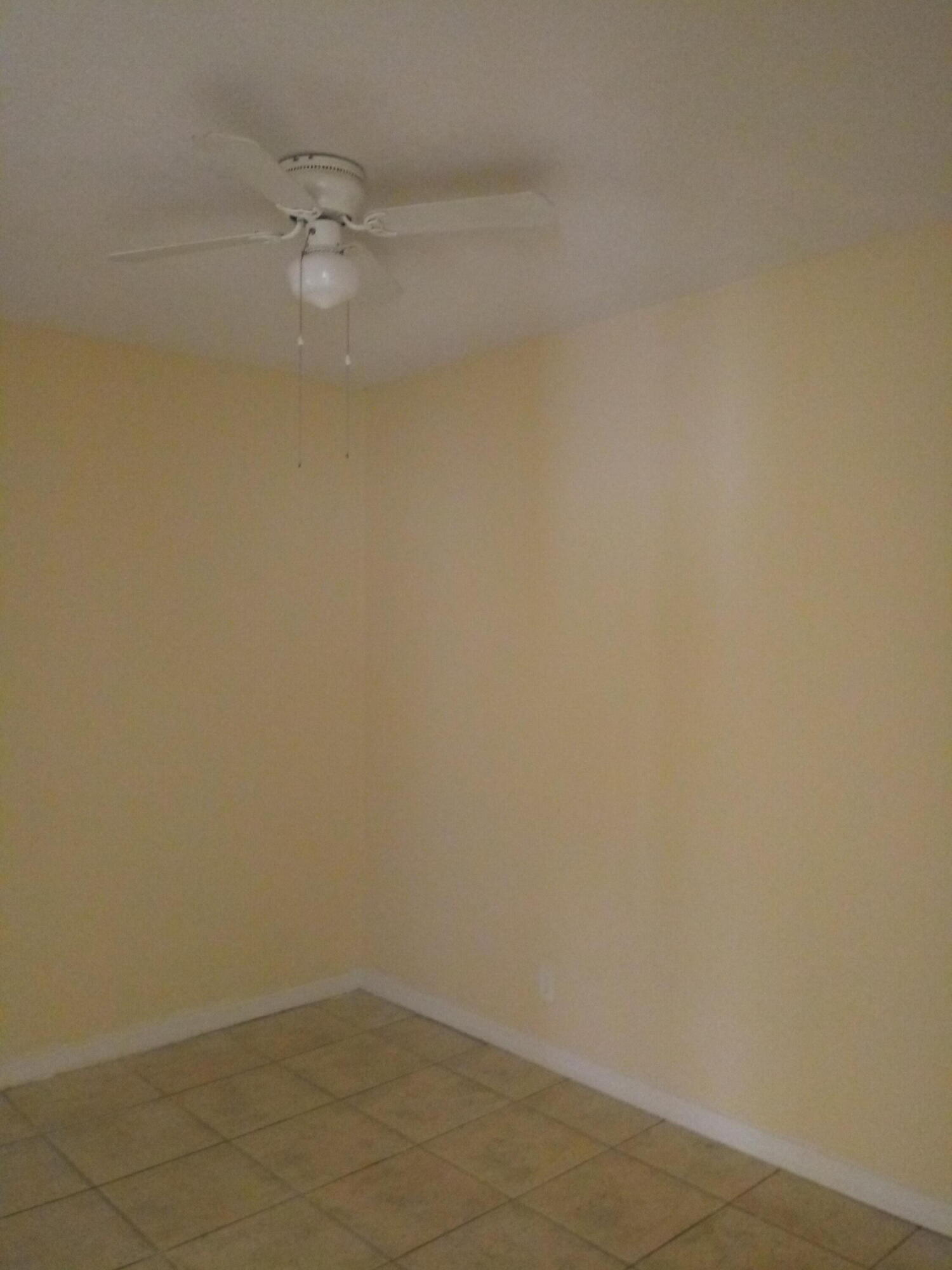 LINCOLN PARK REPLAT - Residential Lease