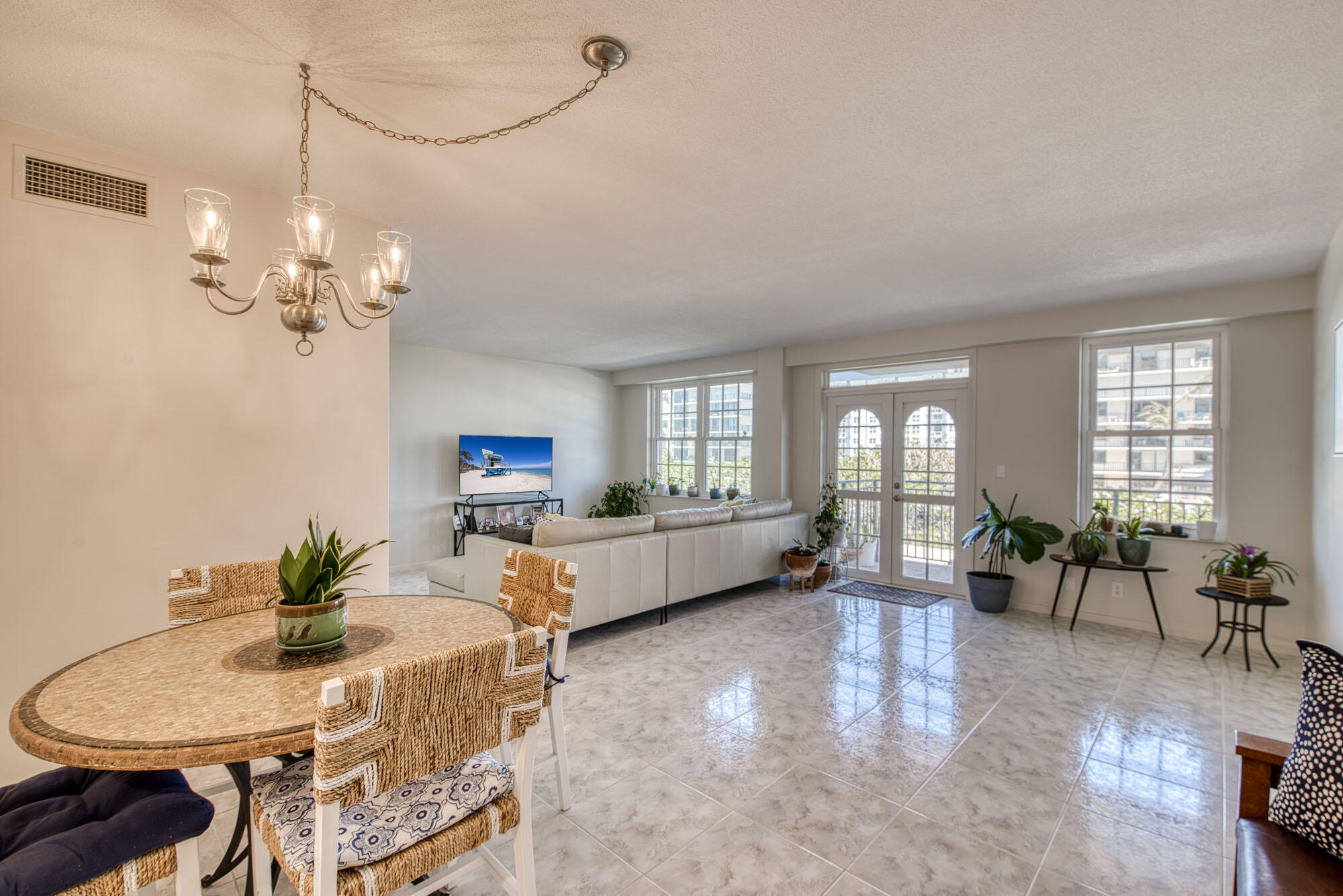 La Bonne Vie Condo - Residential