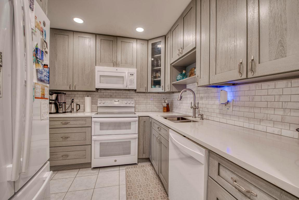 La Bonne Vie Condo - Residential