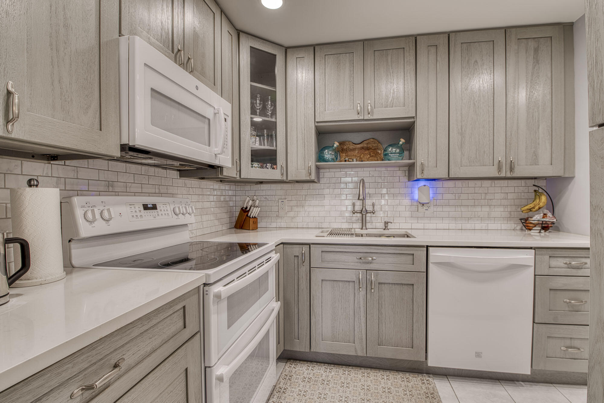 La Bonne Vie Condo - Residential