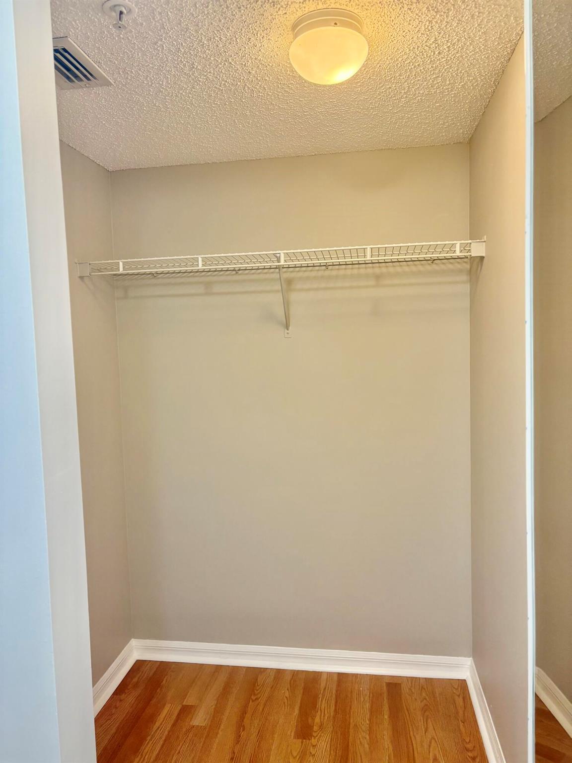 GRAND VIEW AT CRESTWOOD C - Residential Lease