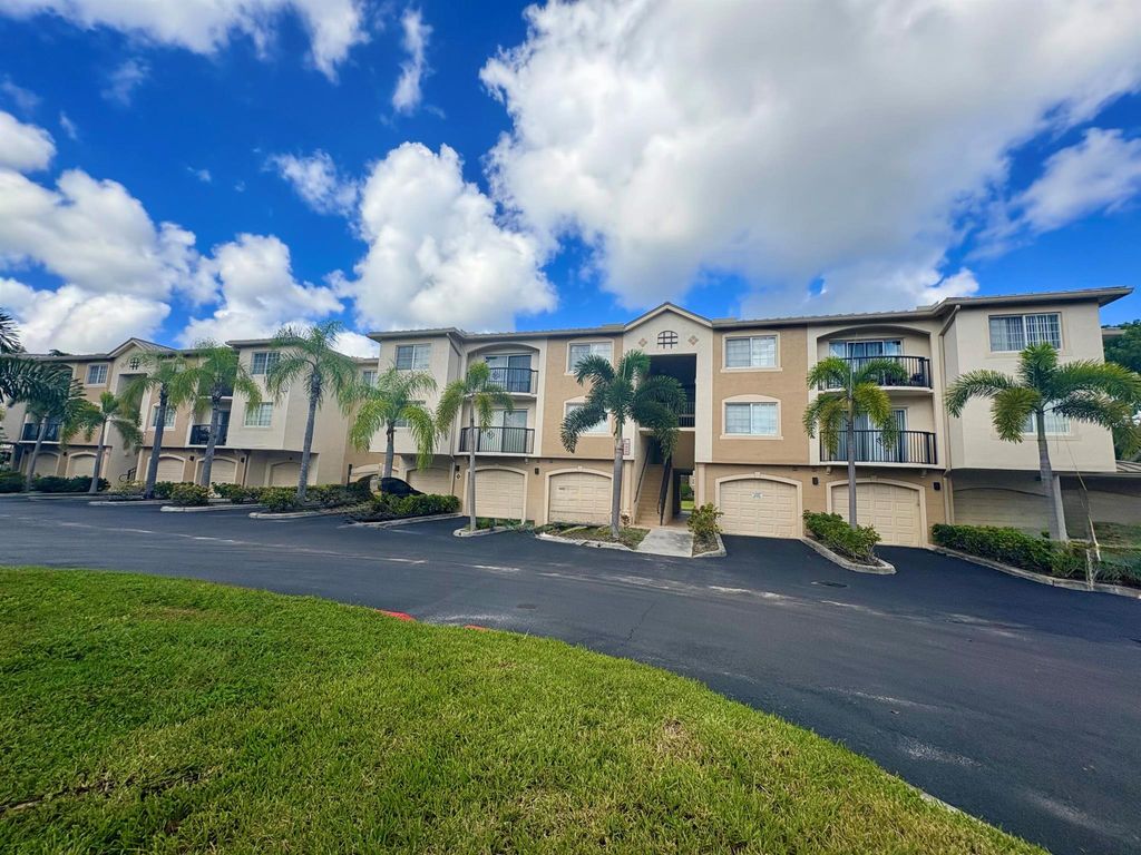 Photo of 900 Crestwood Court S #917, Royal Palm Beach, FL 33411 (MLS # R11137688)