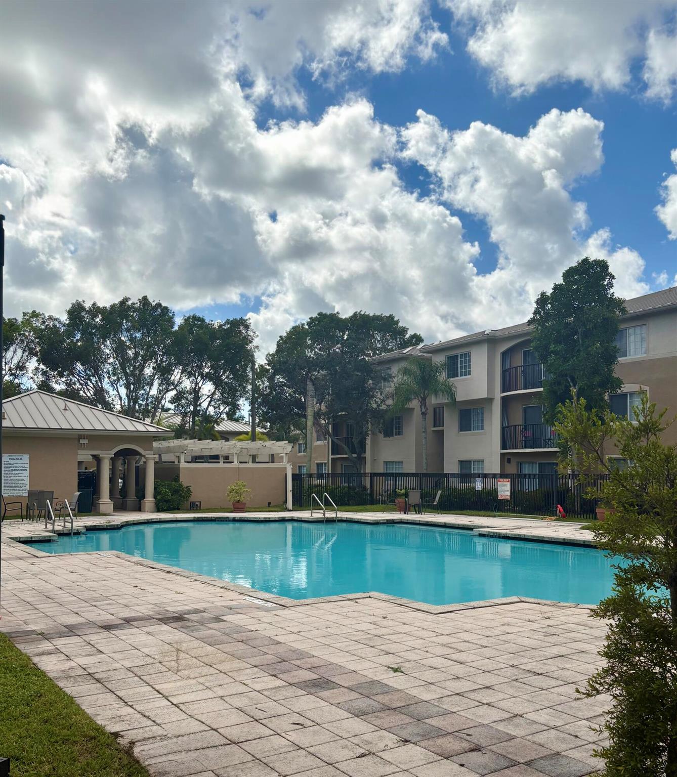 GRAND VIEW AT CRESTWOOD C - Residential Lease