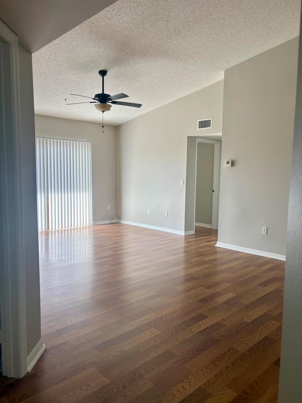 GRAND VIEW AT CRESTWOOD C - Residential Lease