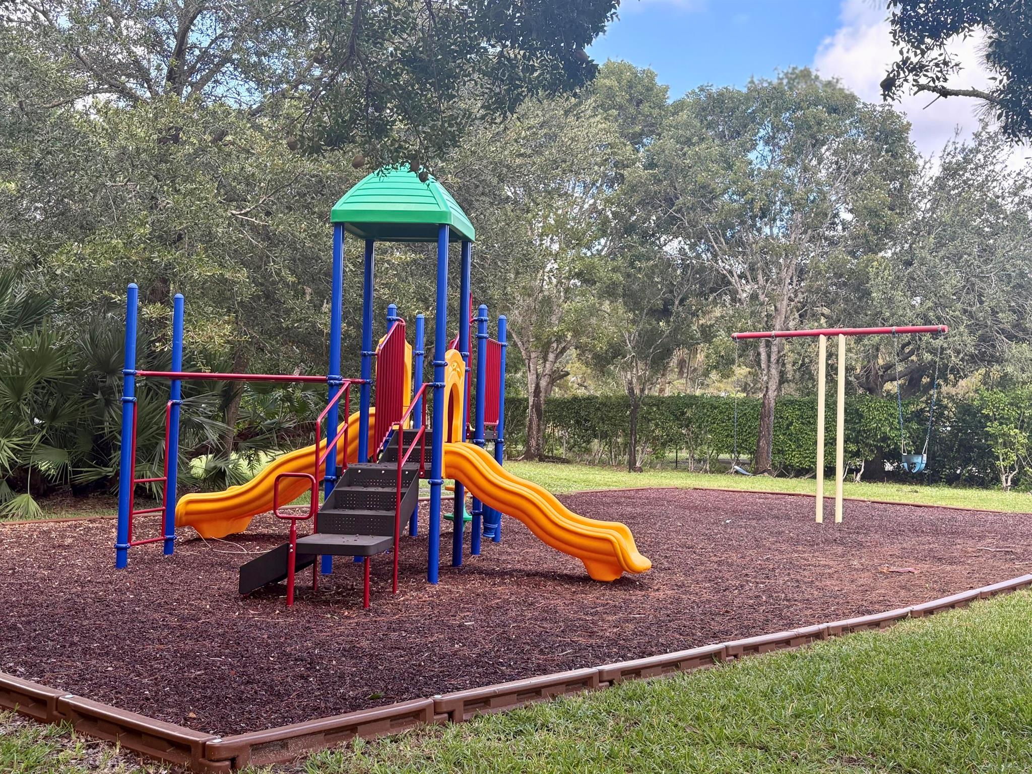 GRAND VIEW AT CRESTWOOD C - Residential Lease