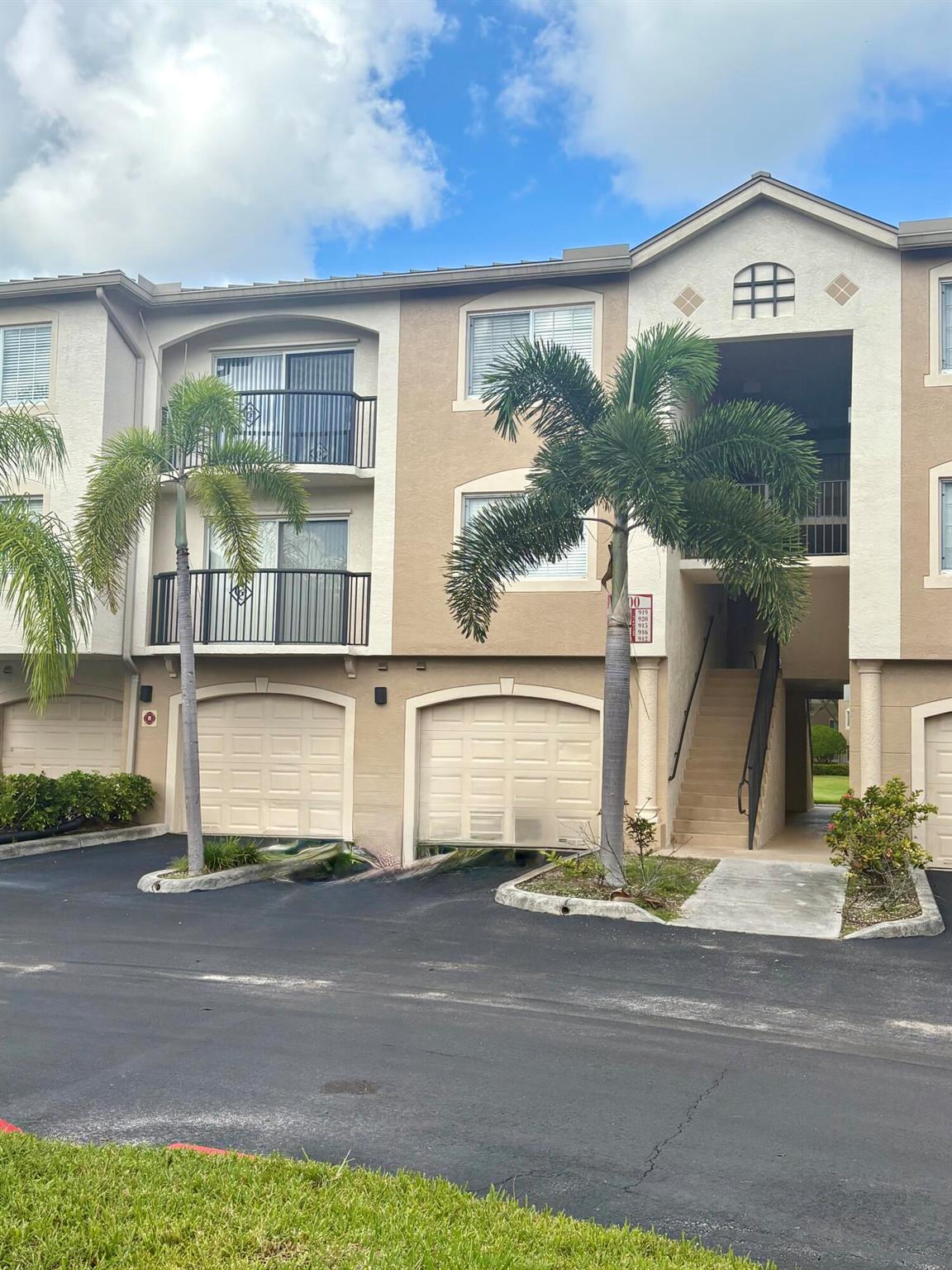 GRAND VIEW AT CRESTWOOD C - Residential Lease