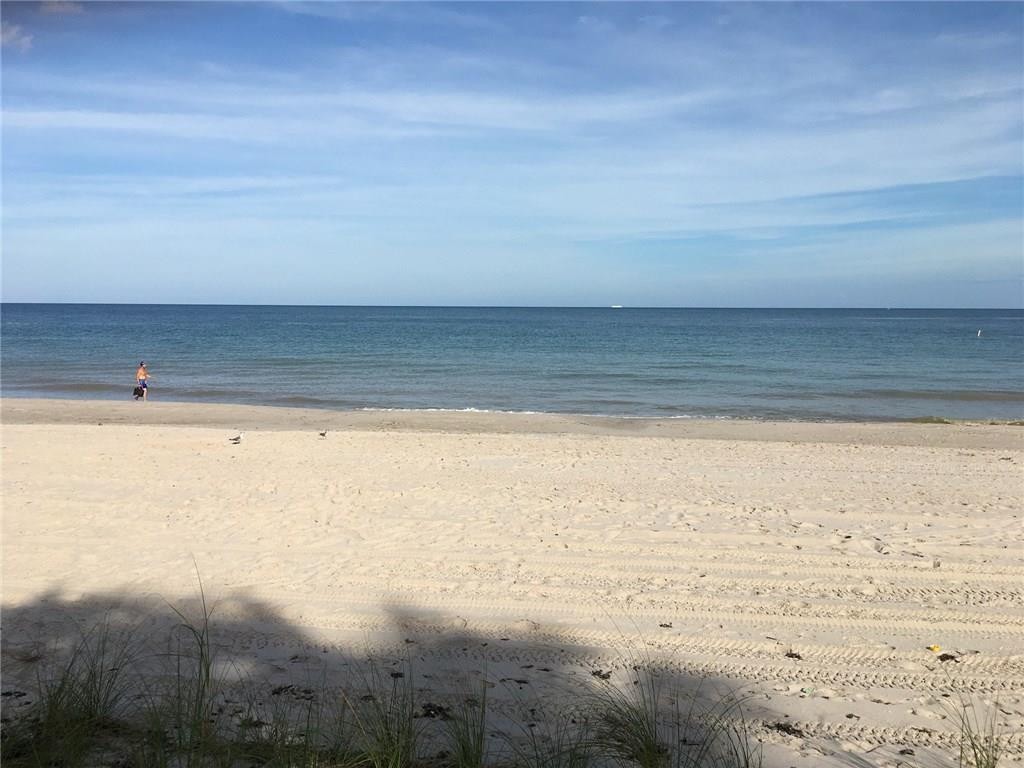 Lauderdale Beach 4-2 B - Residential