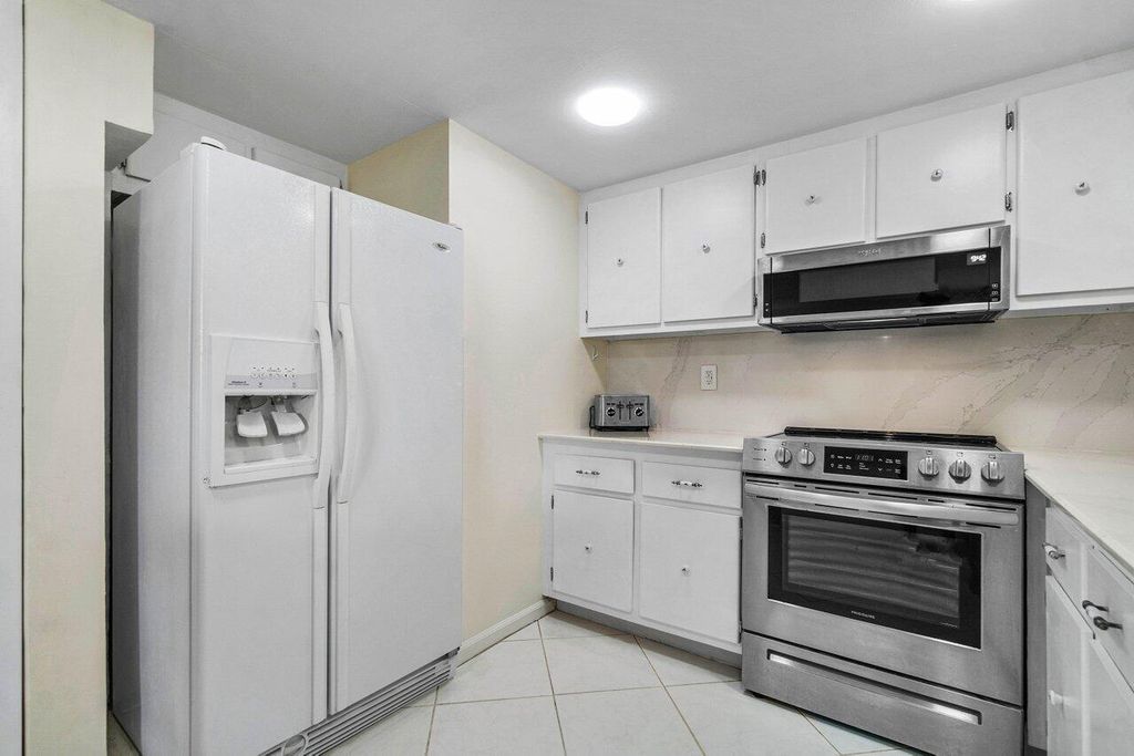 Photo of 2800 N Ocean Drive #B-12d, Singer Island, FL 33404 (MLS # R10996232)