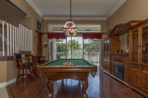 WHITEHORSE ESTATES - Residential