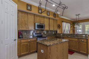 WHITEHORSE ESTATES - Residential