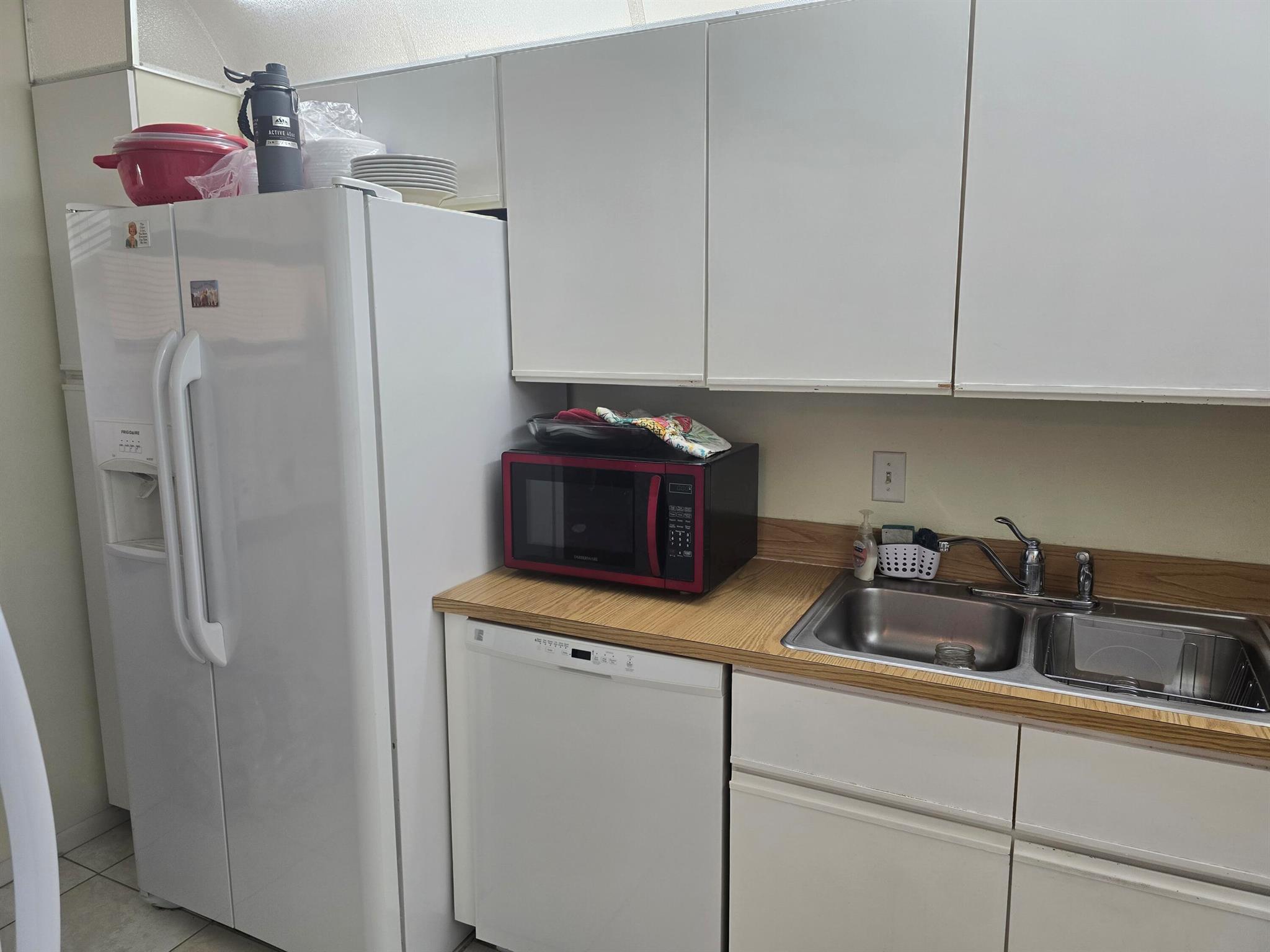 GOLDEN LAKES VILLAGE - Residential