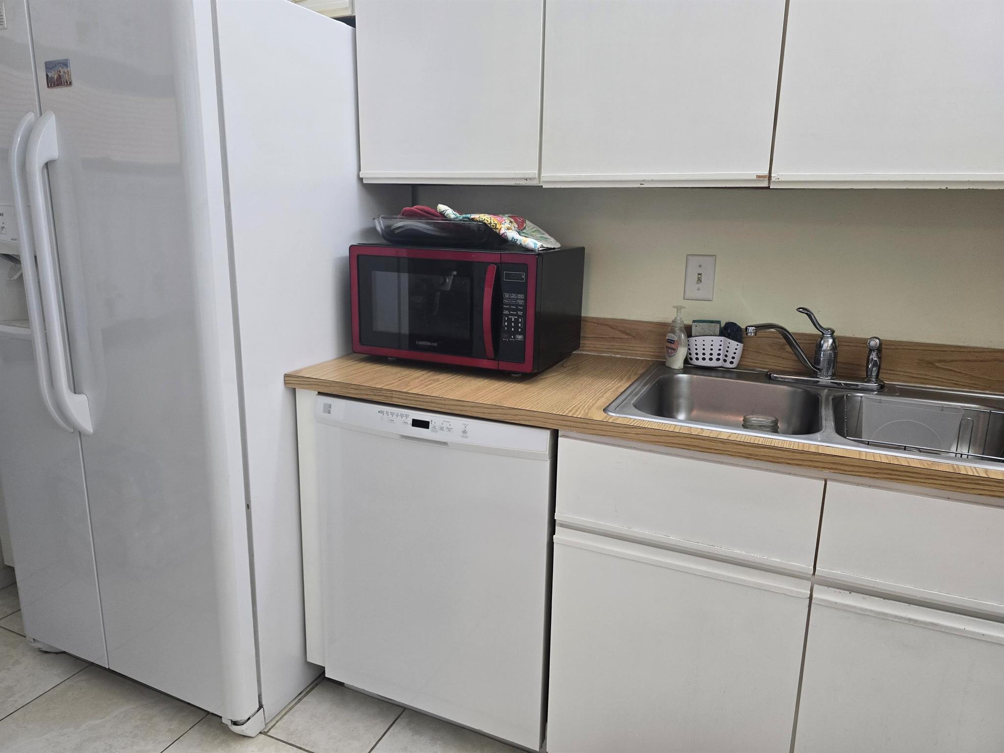 GOLDEN LAKES VILLAGE - Residential