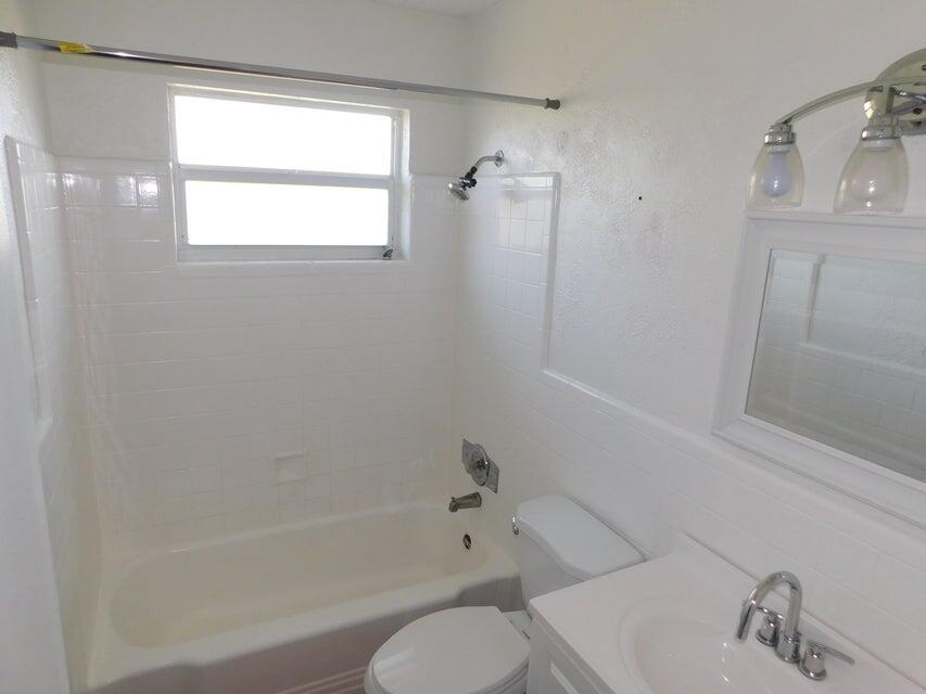 NORTH PALM BEACH VILLAGE - Residential Lease