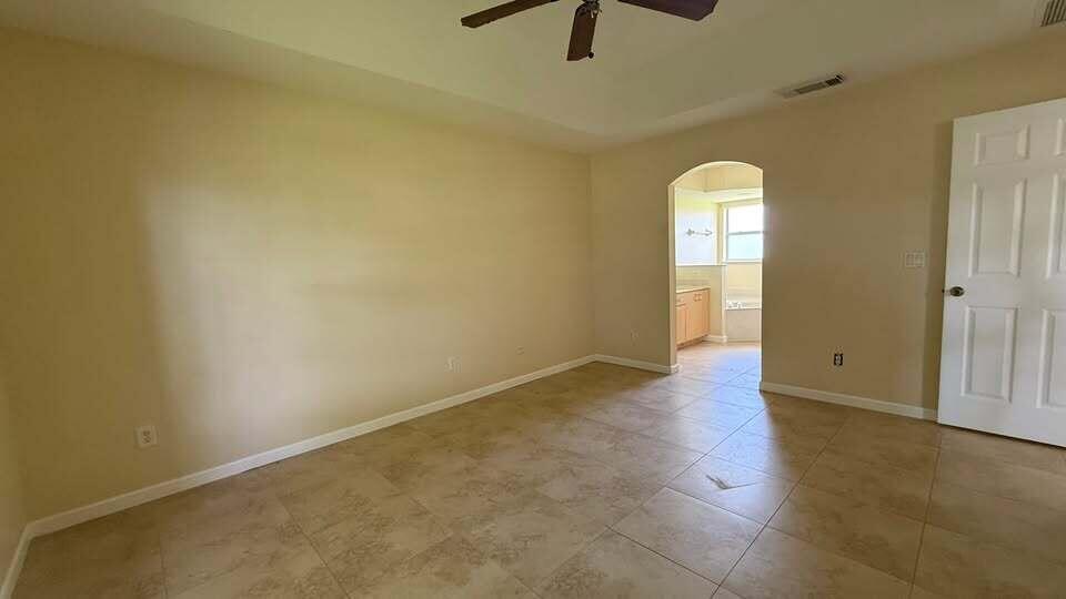 PORT ST LUCIE SECTION 35 - Residential Lease