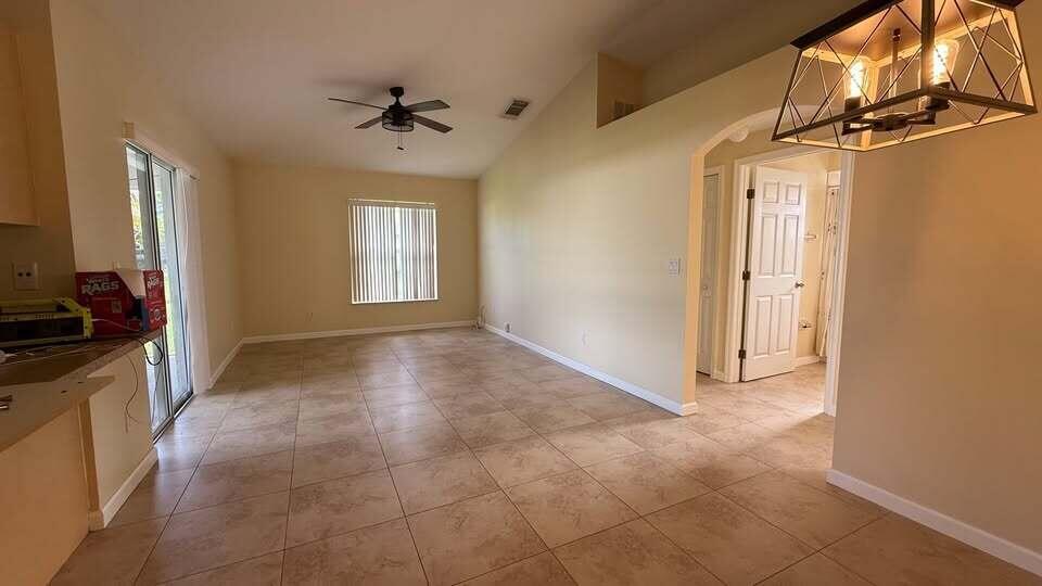 PORT ST LUCIE SECTION 35 - Residential Lease