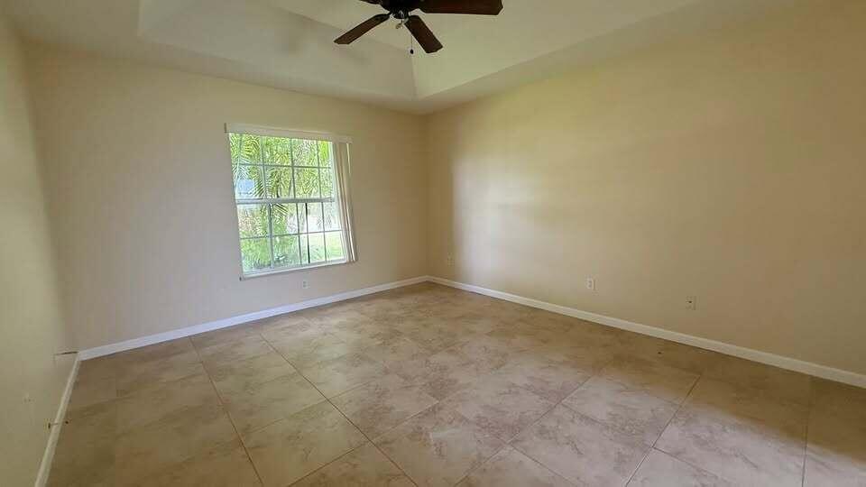 PORT ST LUCIE SECTION 35 - Residential Lease