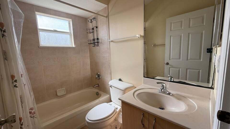 PORT ST LUCIE SECTION 35 - Residential Lease