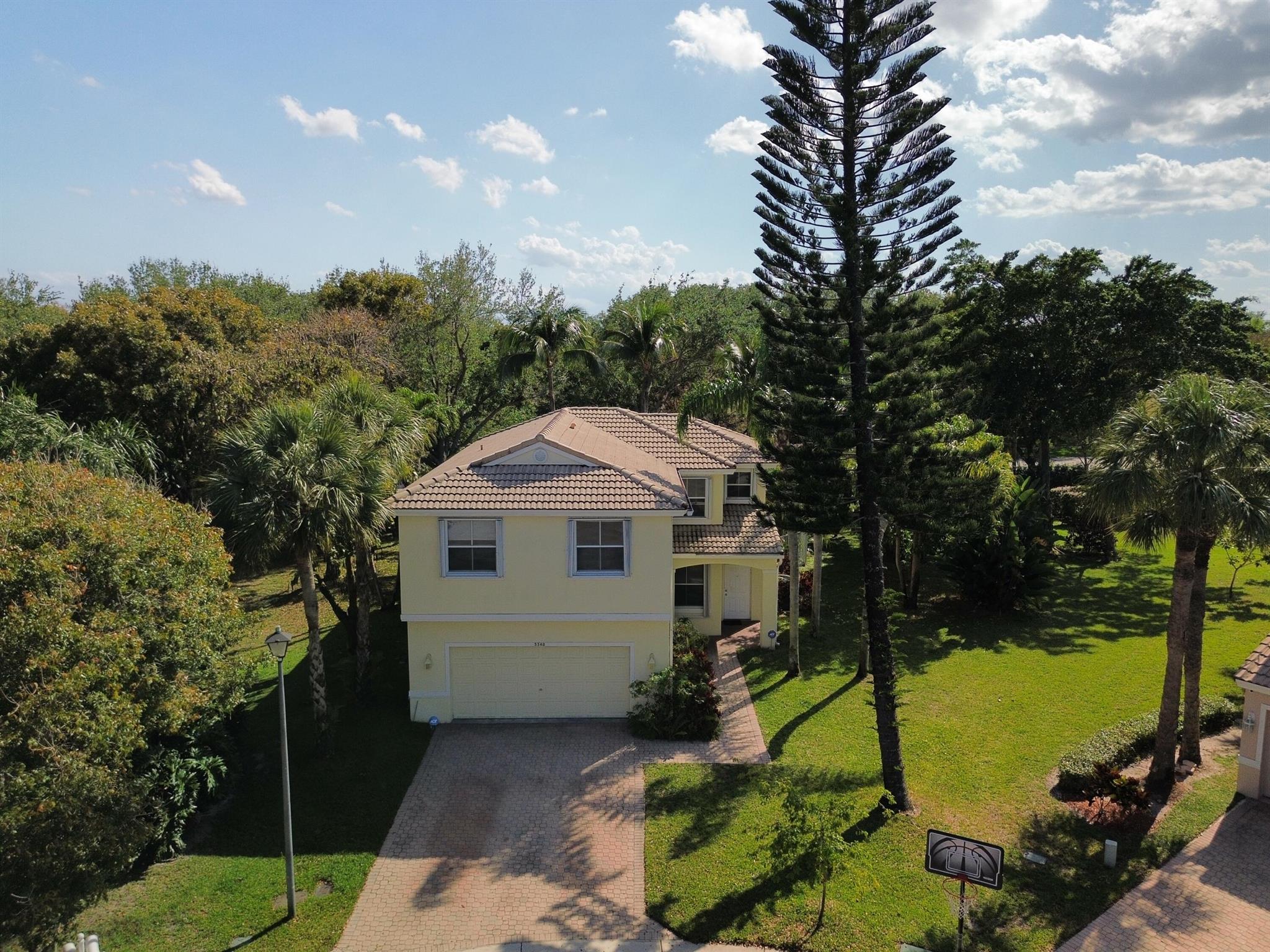5340 NW 51 Street, Coconut Creek, FL, 33073/$625,000 1 5340 NW 51 Street
