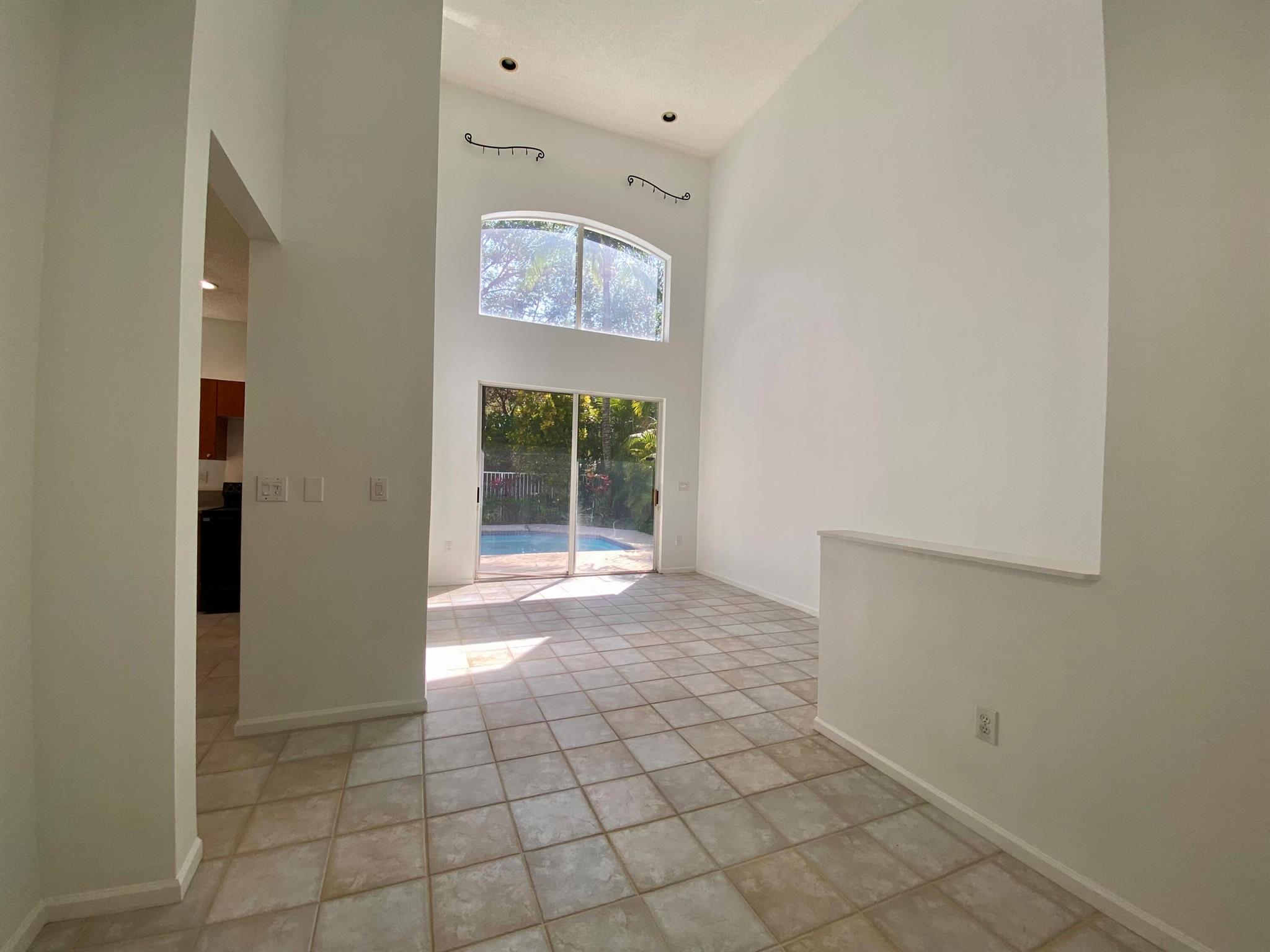 5340 NW 51 Street, Coconut Creek, FL, 33073/$625,000 3 5340 NW 51 Street