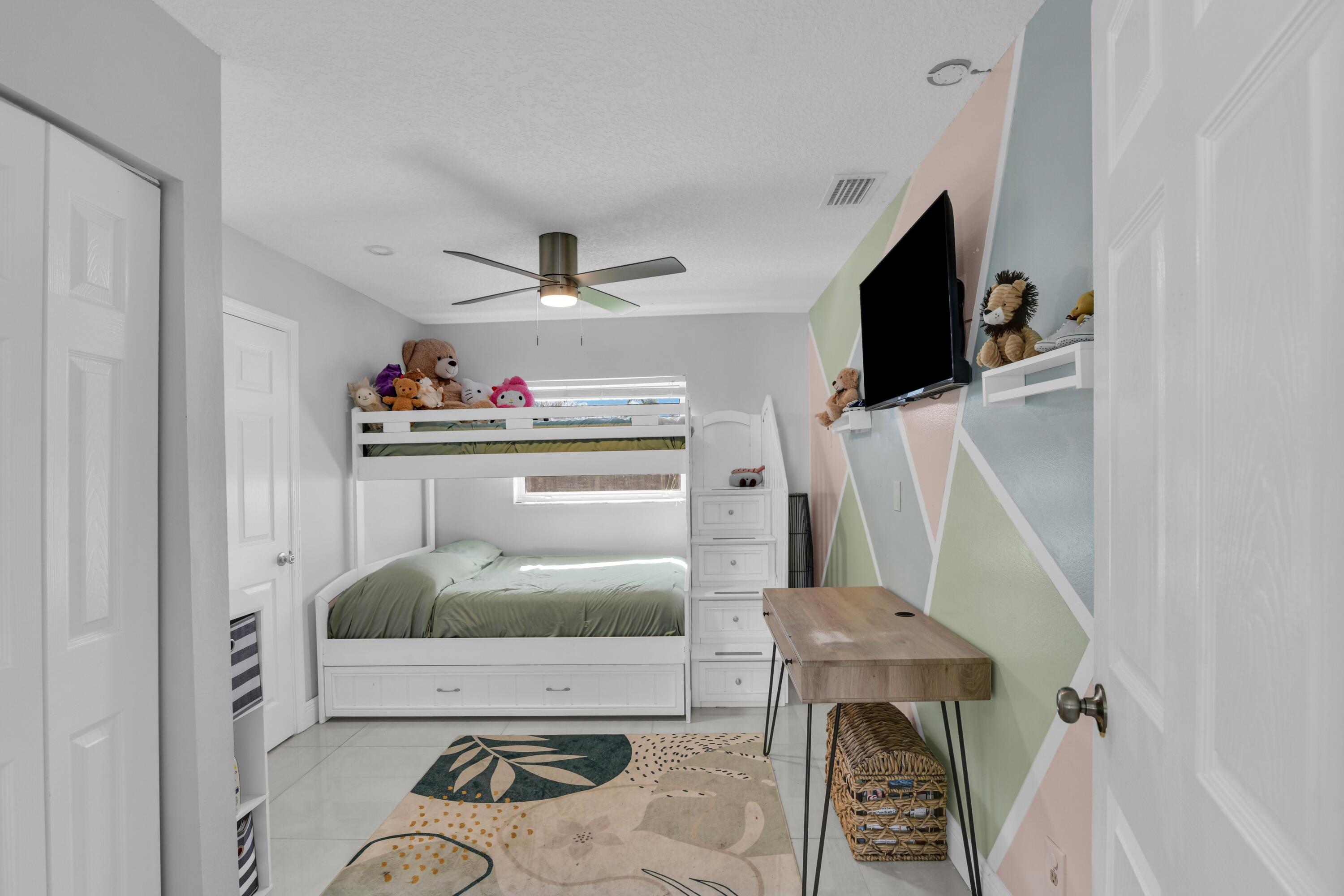 LAKEWOOD GARDENS PL 3 - Residential