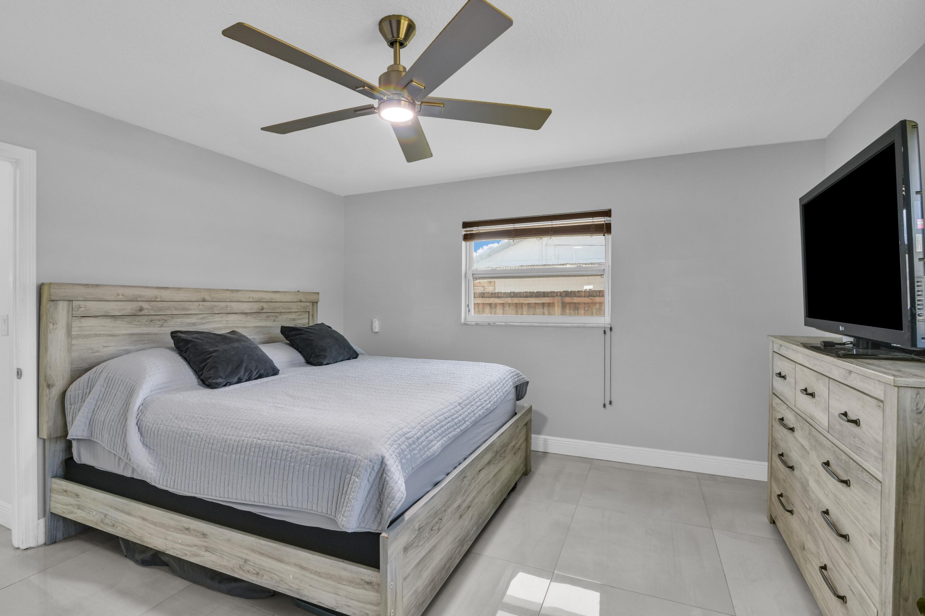 LAKEWOOD GARDENS PL 3 - Residential