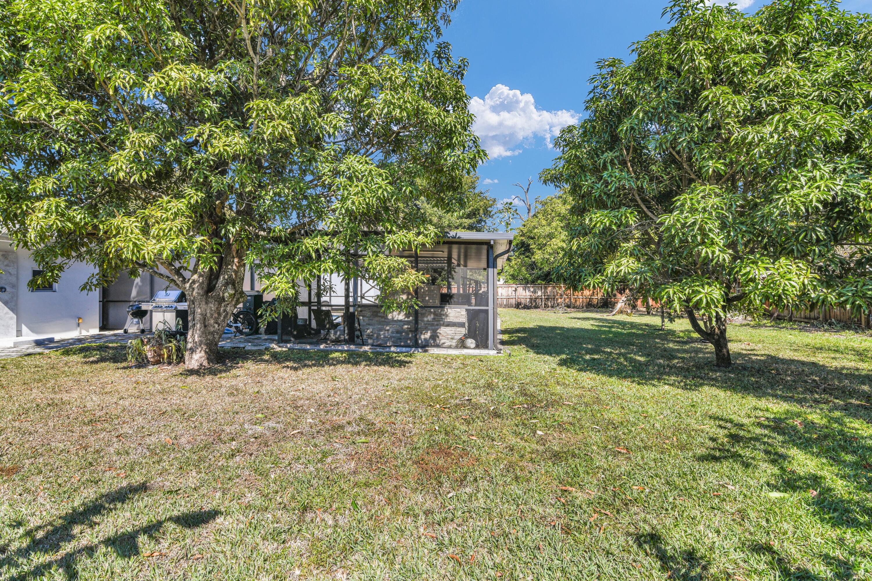 LAKEWOOD GARDENS PL 3 - Residential