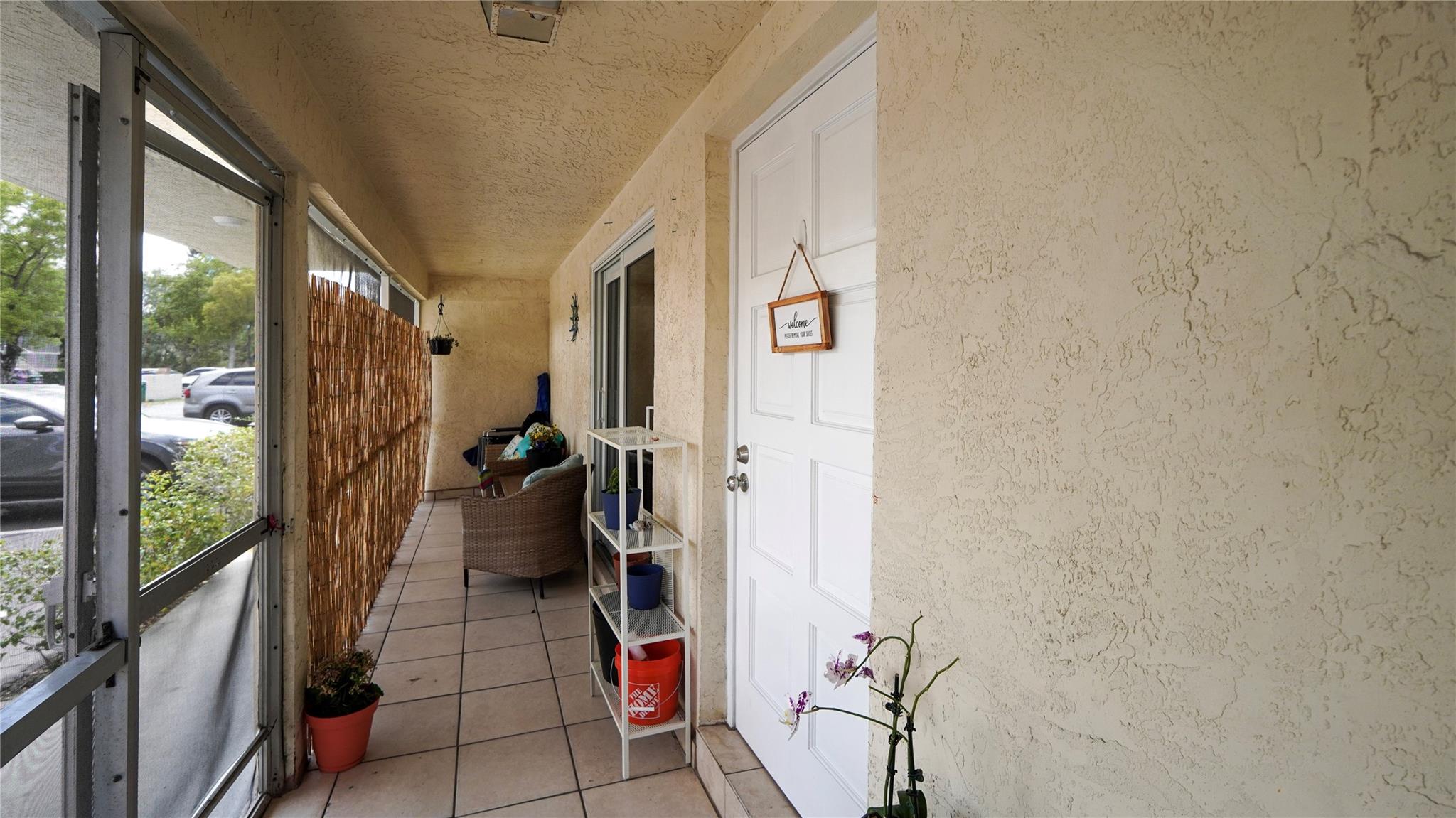 5377 SW 40th Ave 105