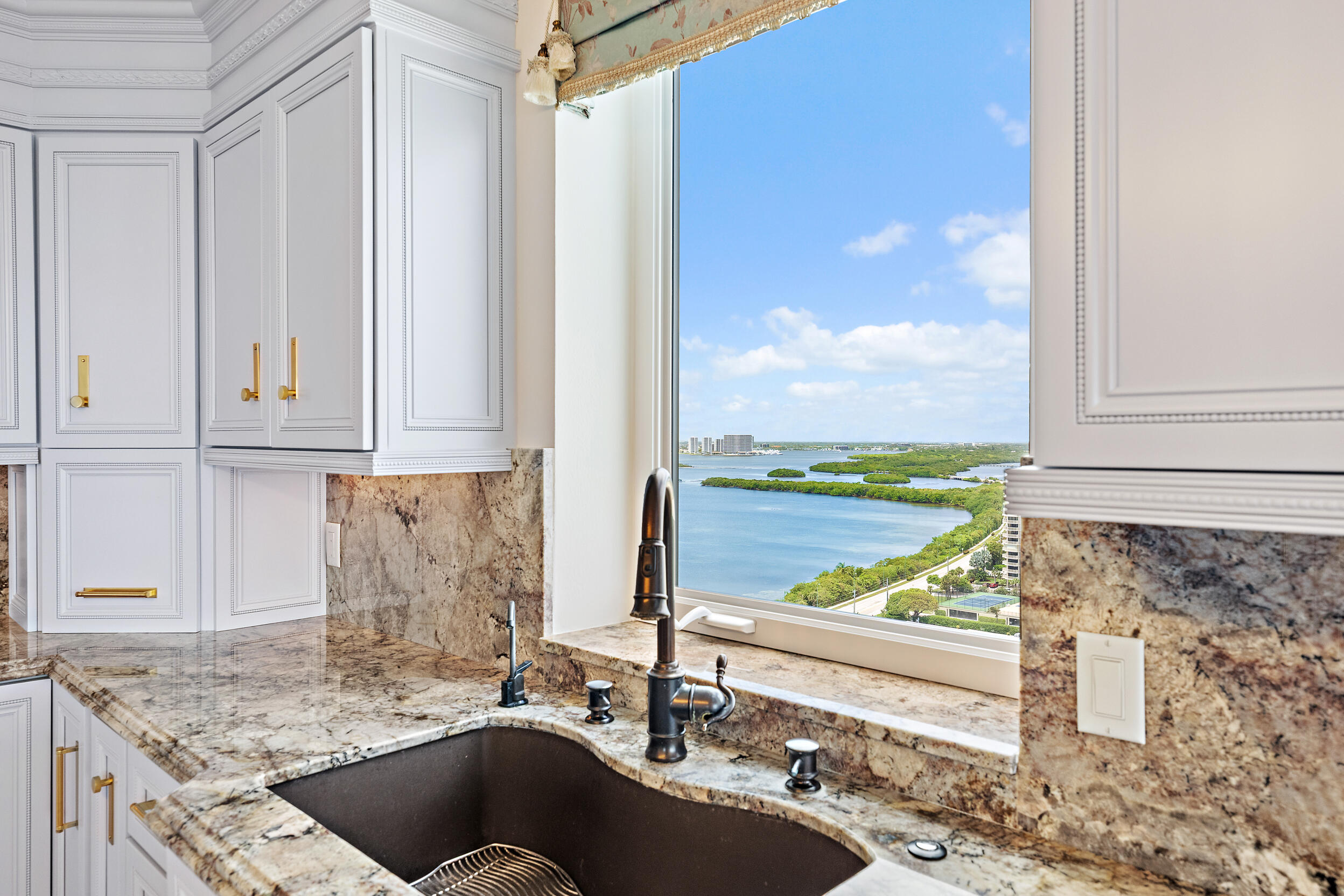 Eastpointe II - Residential