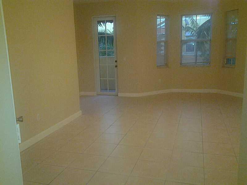 SHOMA TOWNHOMES AT ROYAL - Residential Lease