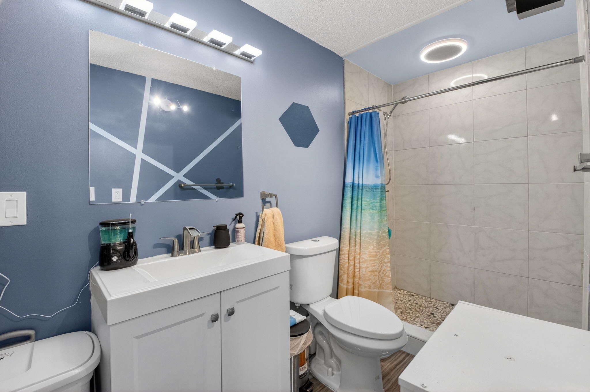 SOUTHWIND LAKES - Residential