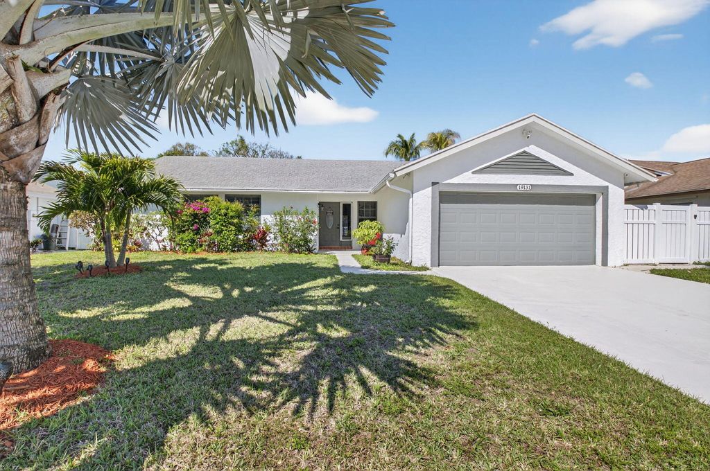 Photo of 19131 Fairlawn Way, Boca Raton, FL 33434 (MLS # B26007539)