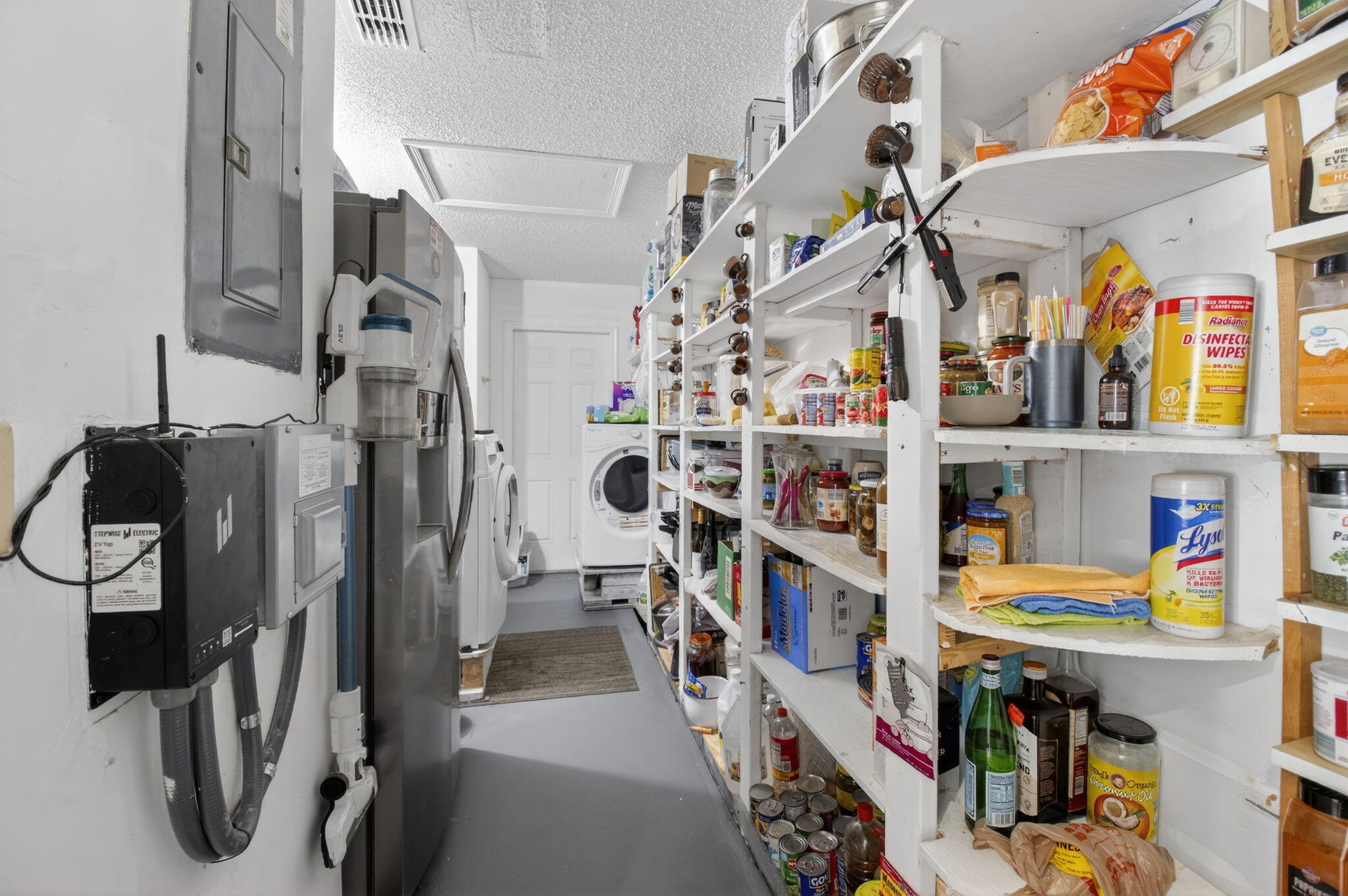 SOUTHWIND LAKES - Residential