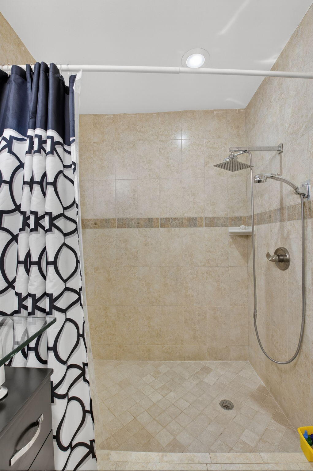 SOUTHWIND LAKES - Residential