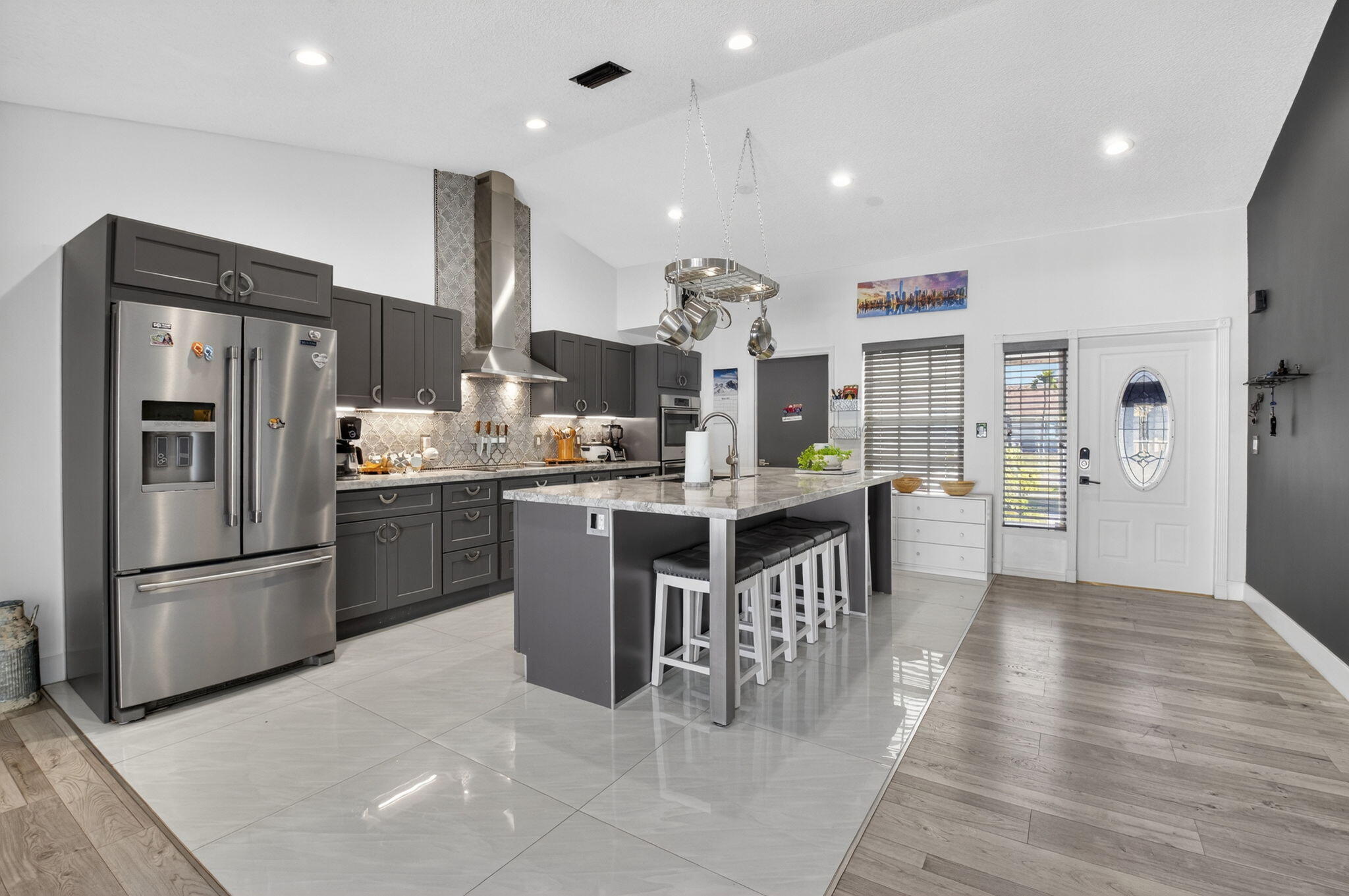 SOUTHWIND LAKES - Residential