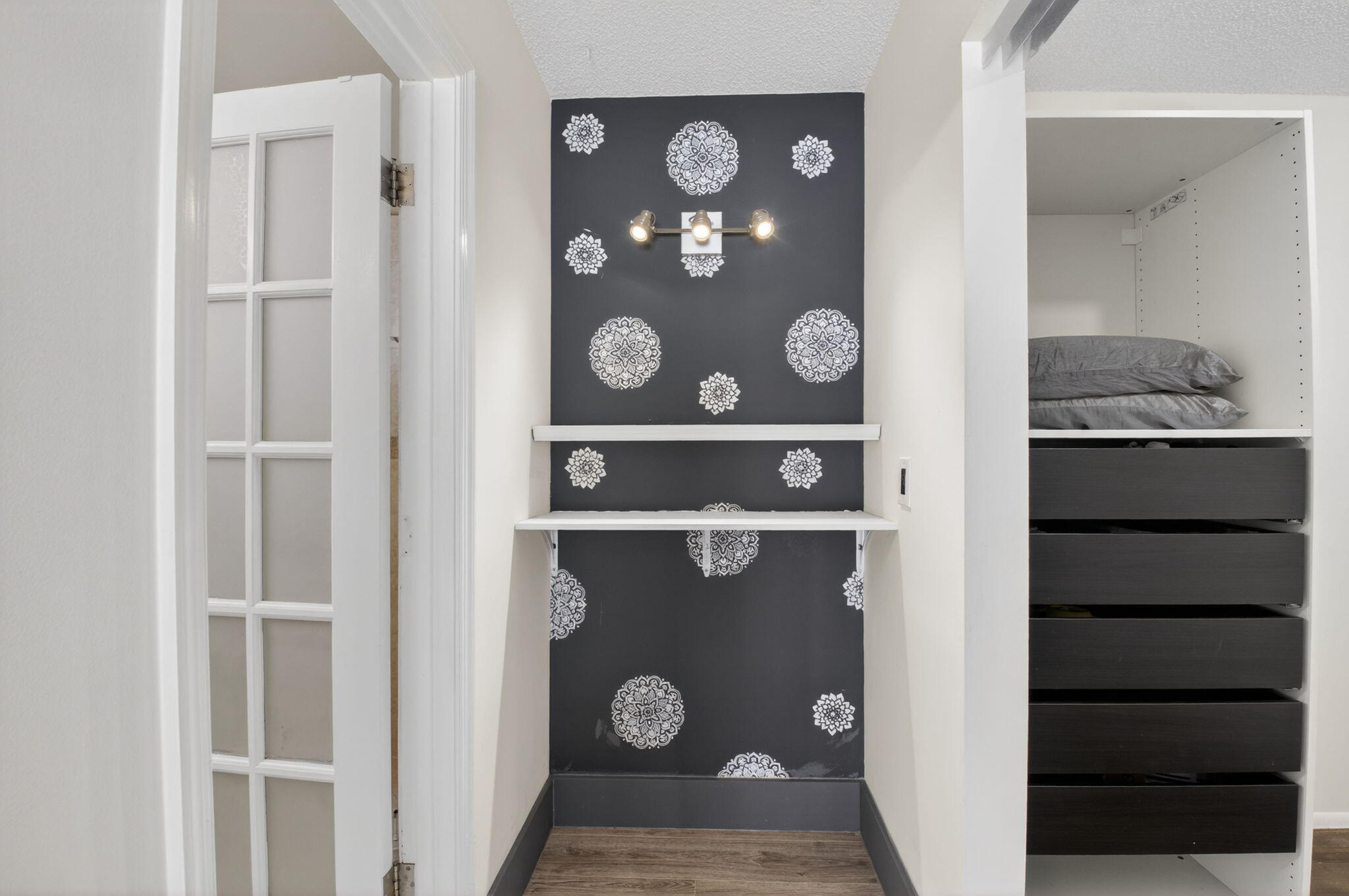 SOUTHWIND LAKES - Residential