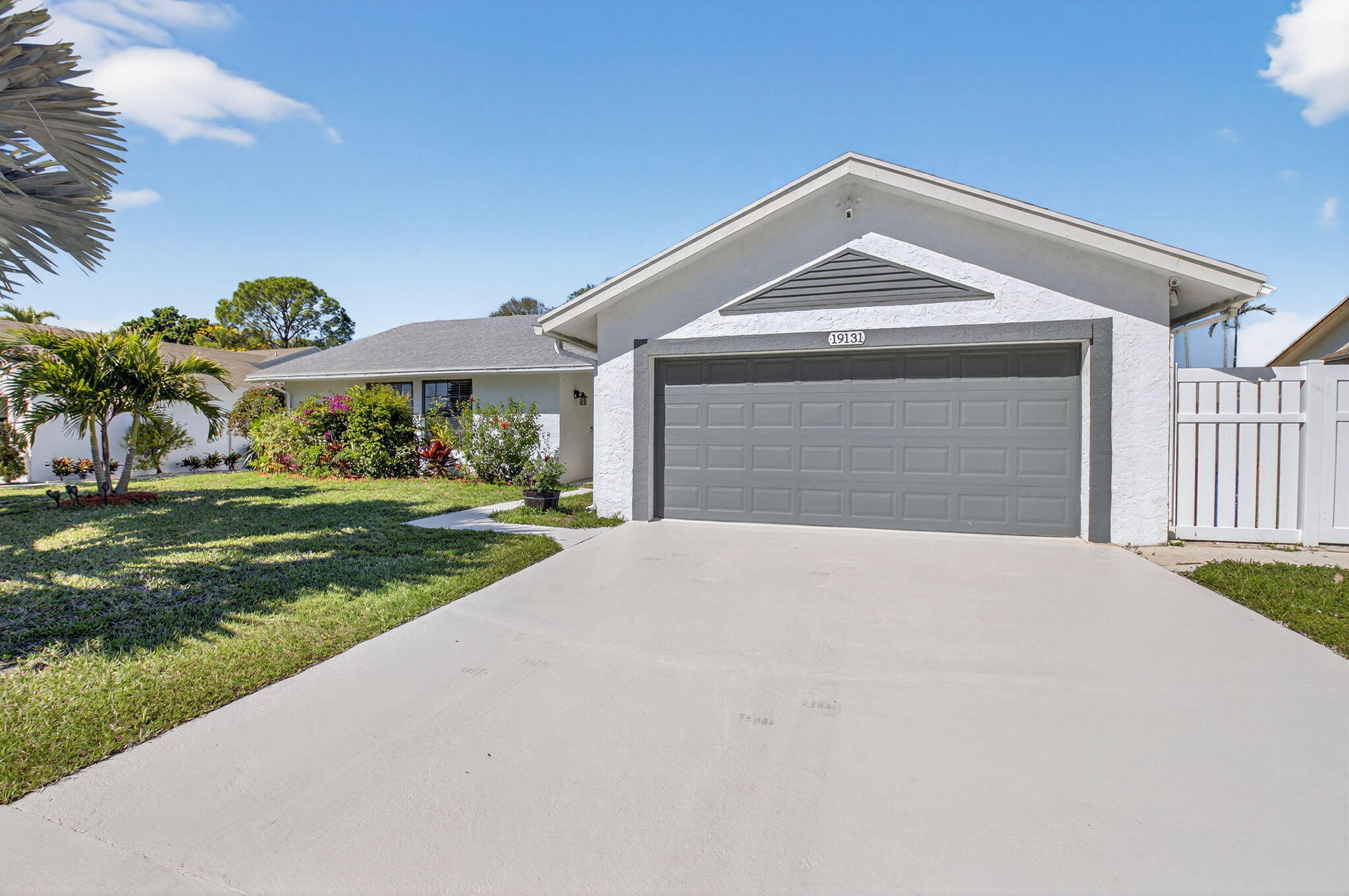 SOUTHWIND LAKES - Residential