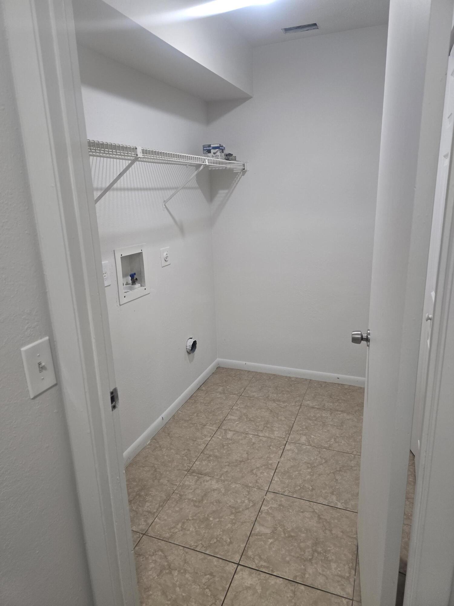 PORT ST LUCIE SEC 17 - Residential Lease