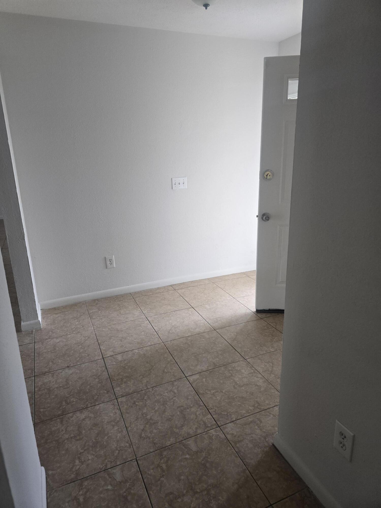 PORT ST LUCIE SEC 17 - Residential Lease