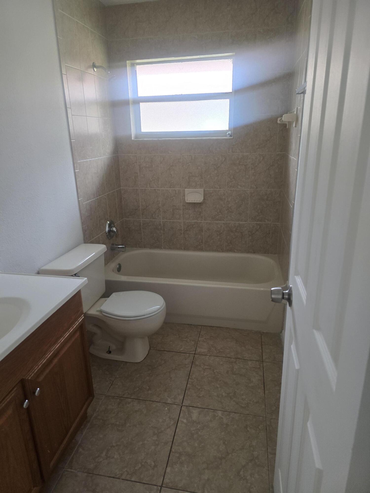 PORT ST LUCIE SEC 17 - Residential Lease