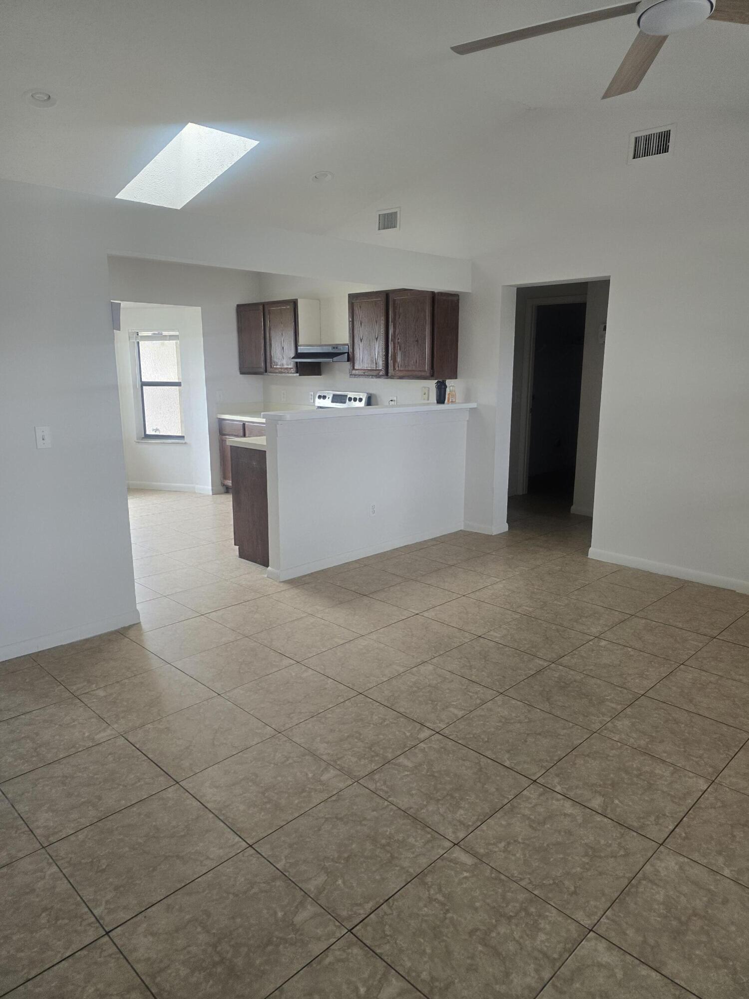 PORT ST LUCIE SEC 17 - Residential Lease