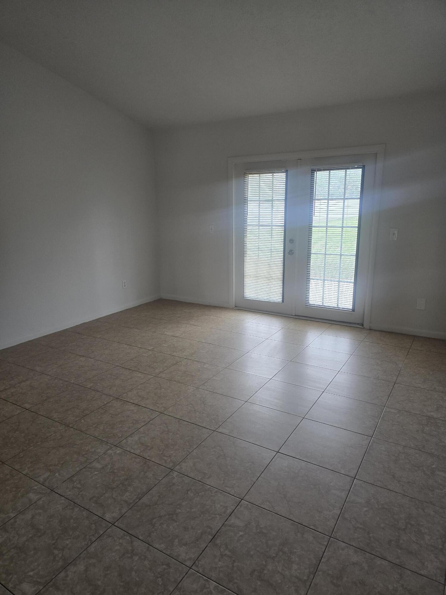 PORT ST LUCIE SEC 17 - Residential Lease