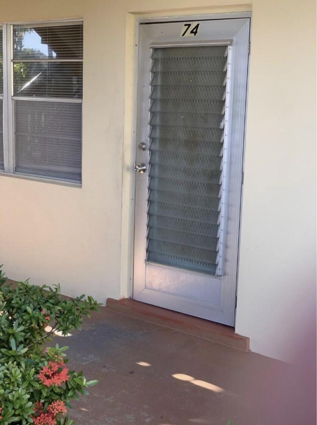 Photo of 74 Sheffield #74, West Palm Beach, FL 33417 (MLS # B26012416)