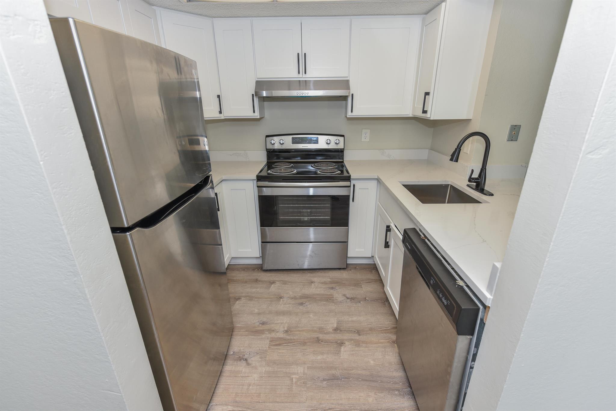 MIDPORT PLACE I, A CONDOM - Residential Lease