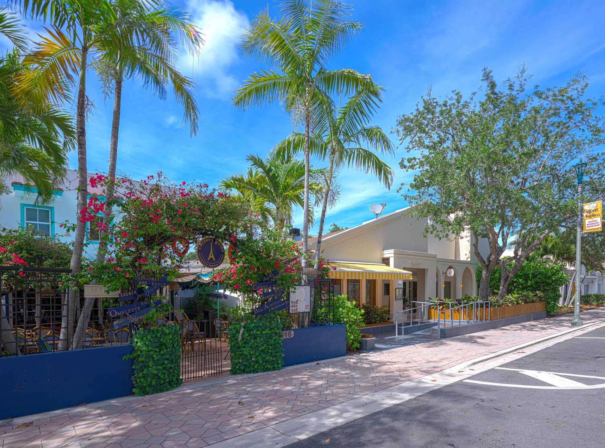 View photos, virtual tours, details... 511 Lucerne Avenue 607