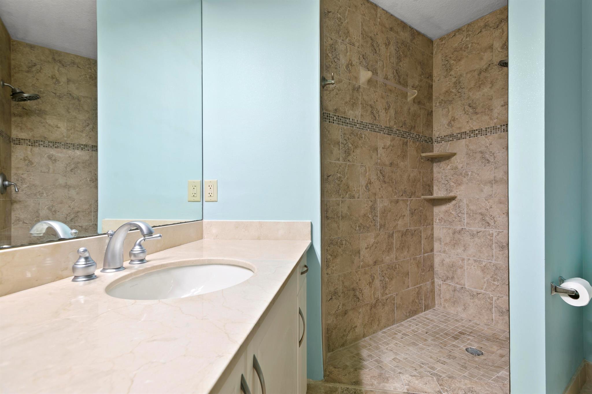 LUCERNE CONDO - Residential