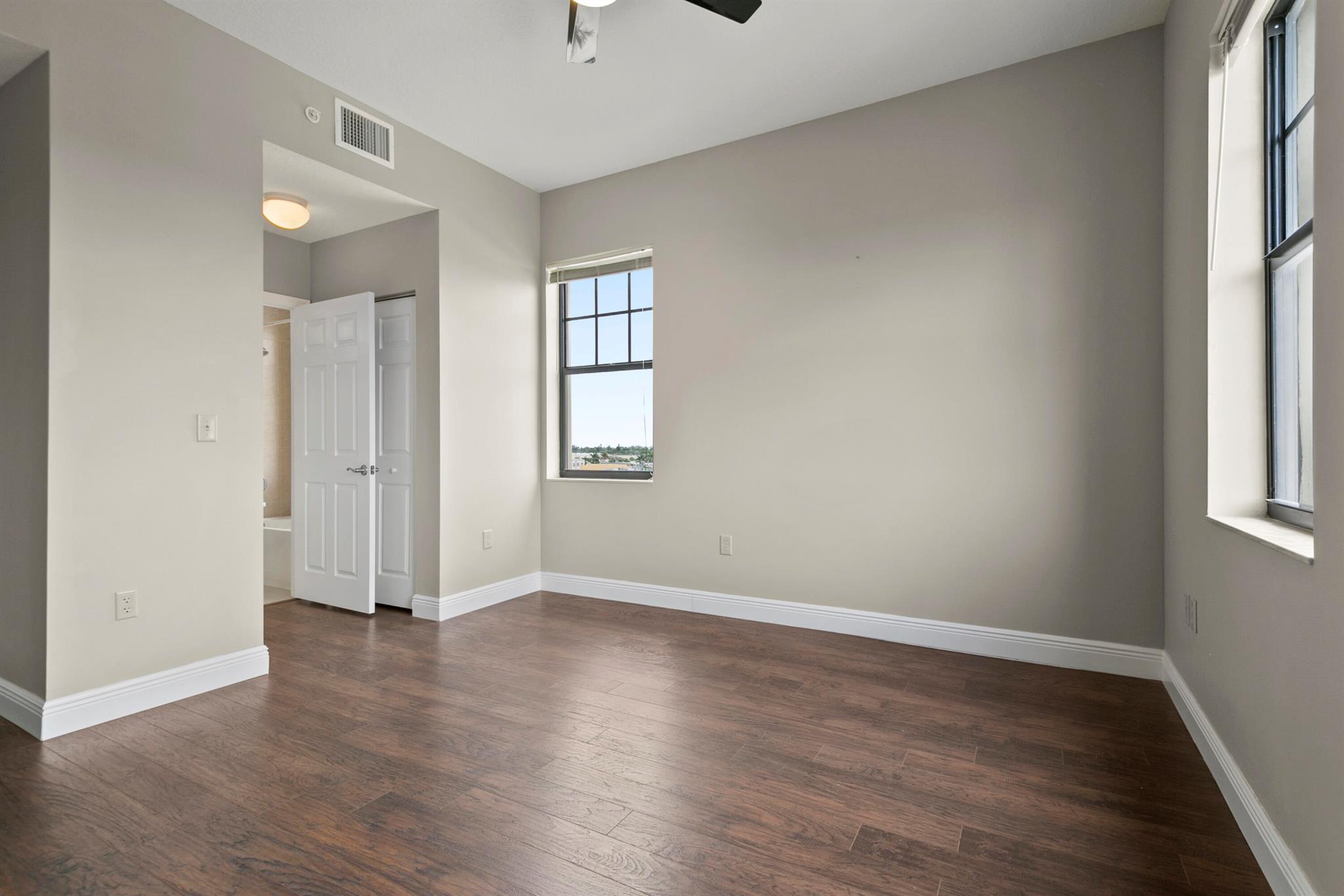 LUCERNE CONDO - Residential